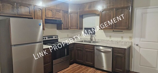 Building Photo - 5101 N Moore Ln