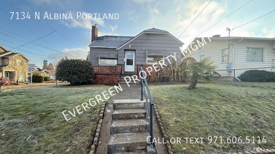 Primary Photo - Beautiful 3BR/2BA Home with Cozy Fireplace...