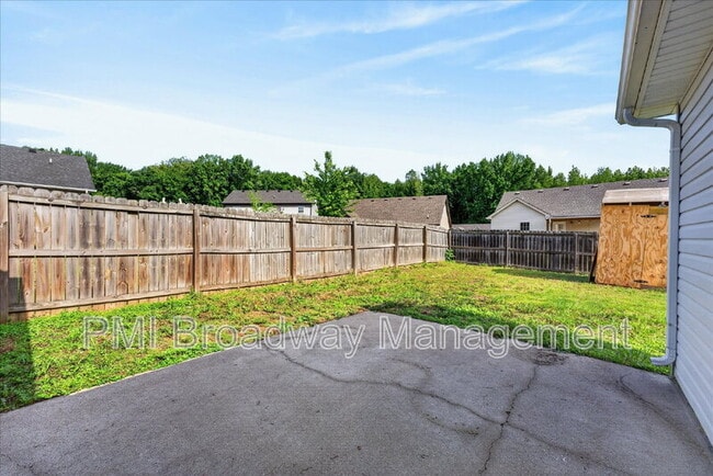 Foto del edificio - 837 Shelton Cir
