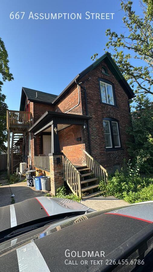 Building Photo - Affordable 2 bedroom upper unit