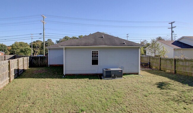 Building Photo - 2456 Peachers Mill Rd