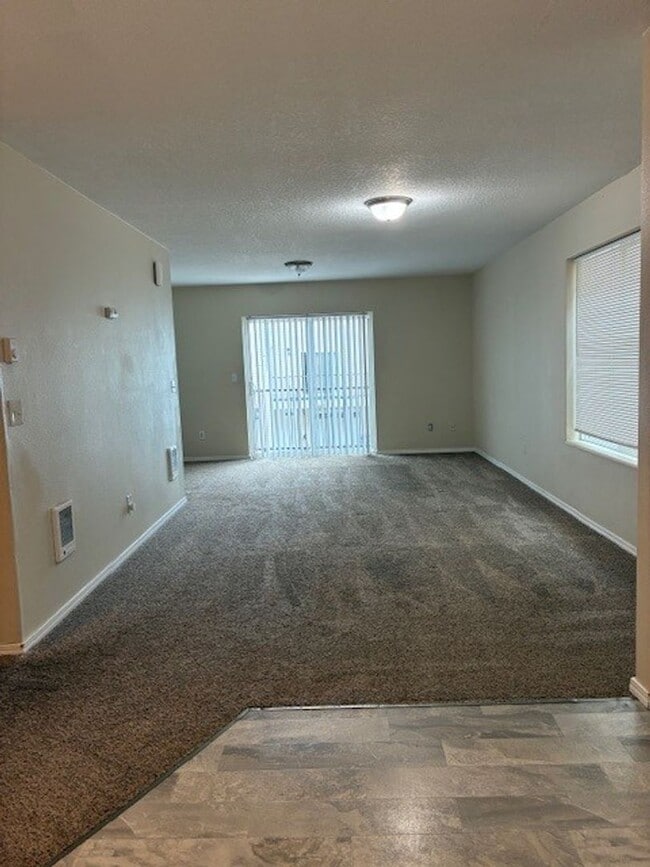 Foto del edificio - 13414 SE Division St