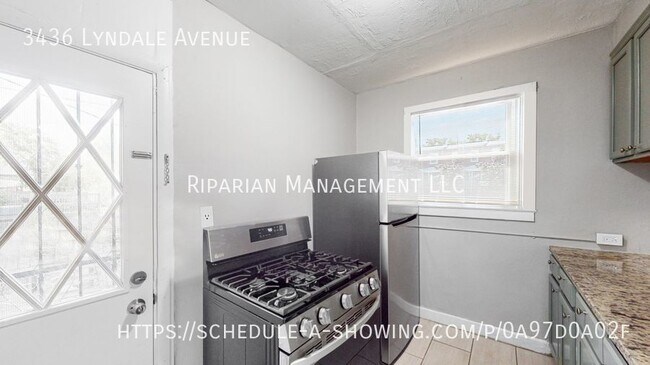 Foto del edificio - Fully Renovated & Fenced Backyard!