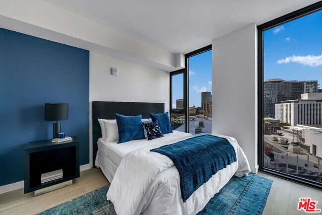 Foto del edificio - 2801 Sunset Pl