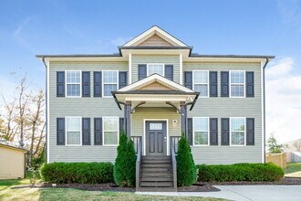 Building Photo - 332 Chamberlain Dr