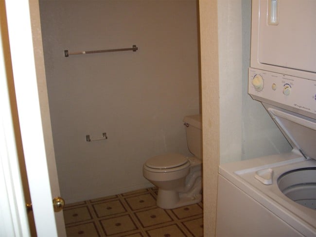 Building Photo - 2242 Aspen Mirror Way