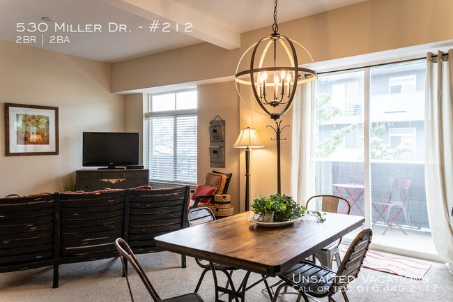 Building Photo - 530 Miller Dr