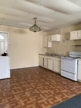 Building Photo - 2217 Leaman Ave