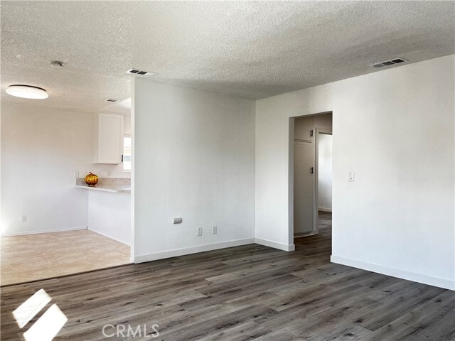 Building Photo - 7631 Amazon Dr