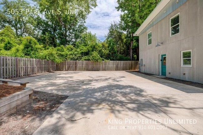 Building Photo - 5053 Park Ave