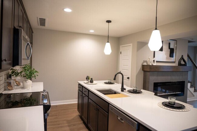 Foto del edificio - 4610 N Forest Ave