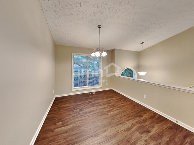 Building Photo - 5351 Highpoint Road