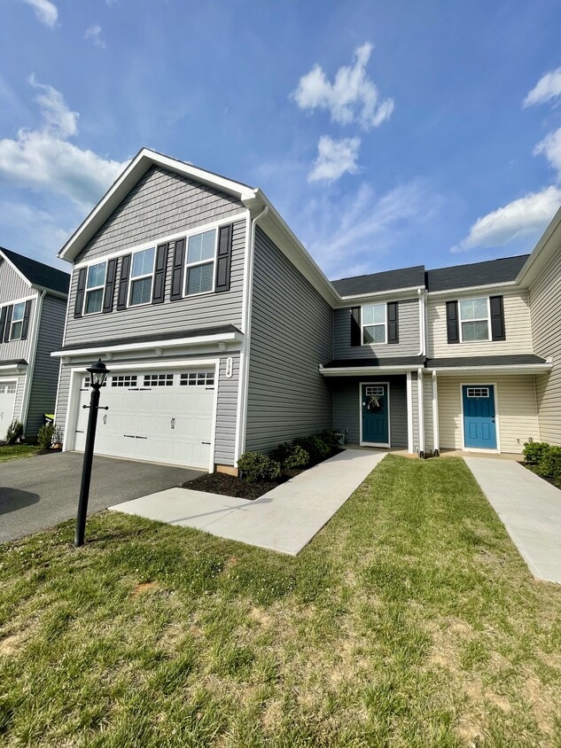 Photo - 154 Robinia Rd (Lynchburg, VA)