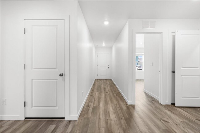 Foto del edificio - 20420 Owl Creek Ave