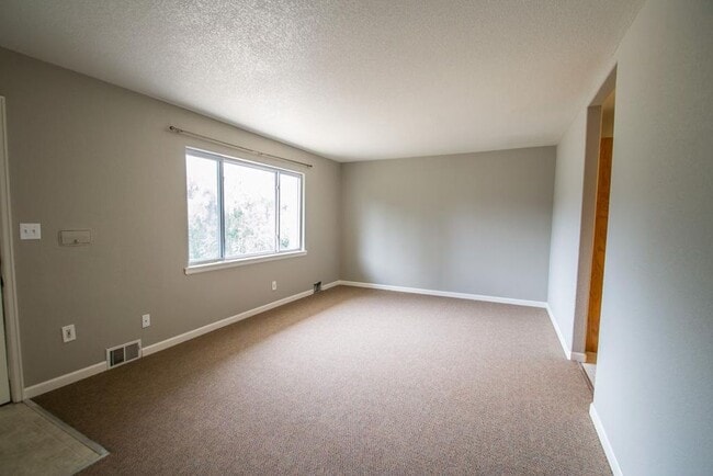 Foto del edificio - 2887 Moorhead Ave