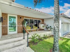 Foto del edificio - 1080 NE 104th St