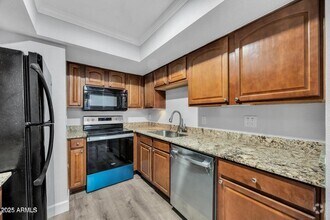 Building Photo - 3405 W Danbury Dr