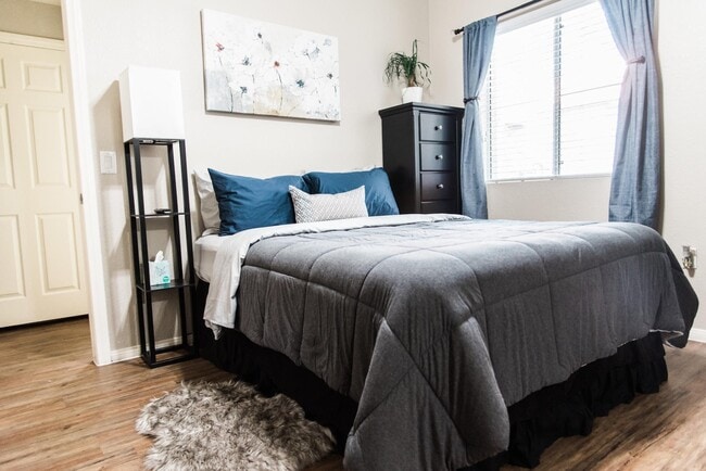 Guest Bedroom - 5250 S Rainbow Blvd