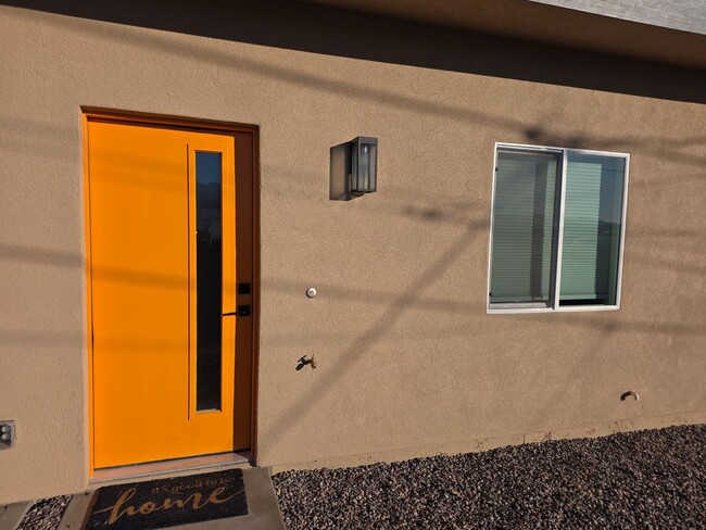 Building Photo - 181 Hacienda Loop