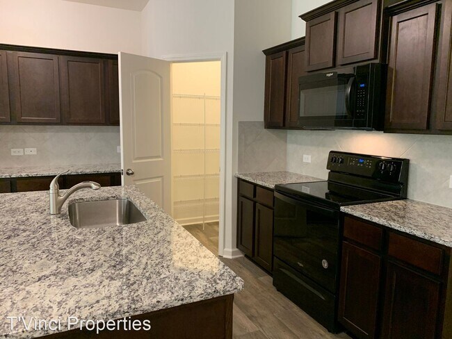Foto del edificio - 4405 Reedy Fork Pkwy