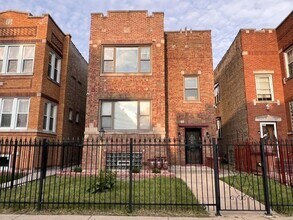 Building Photo - 7843 S Paulina St