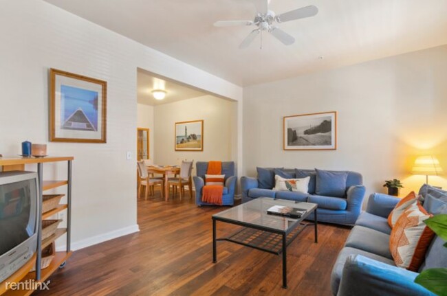 Building Photo - 3 br, 3 bath Townhome - 2689 Hornet Way