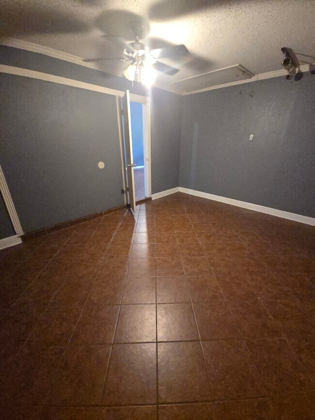 Foto del edificio - 10014 Carlow Ln