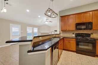 Building Photo - 20526 Pink Granite Valley