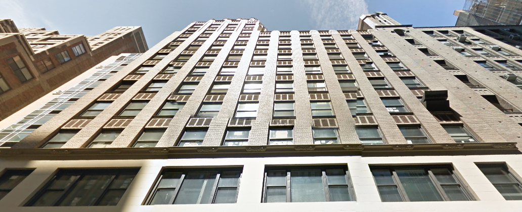 Foto del edificio - 330 E 35th St