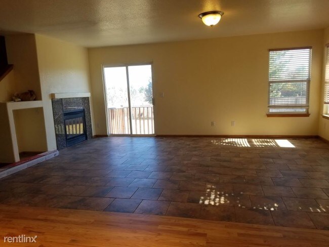 Foto del edificio - 4 br, 3 bath House - 4353 Chatswood Ct