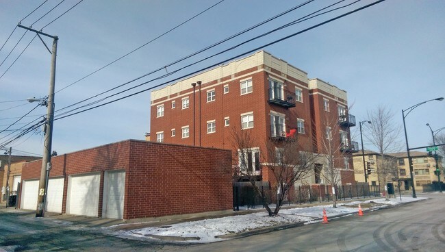 Foto del edificio - 3556 N Long Ave