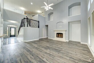 Building Photo - 5002 Laura Lee Ln