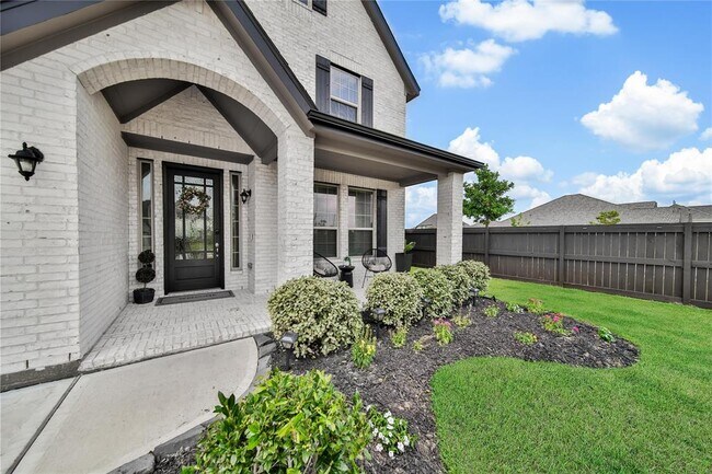 Building Photo - 7735 Wright Wood Dr