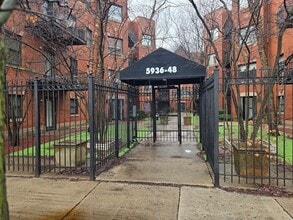 Building Photo - 5948 S King Dr