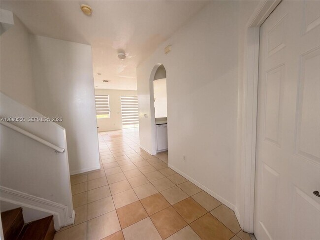 Foto del edificio - 4951 Mallory St