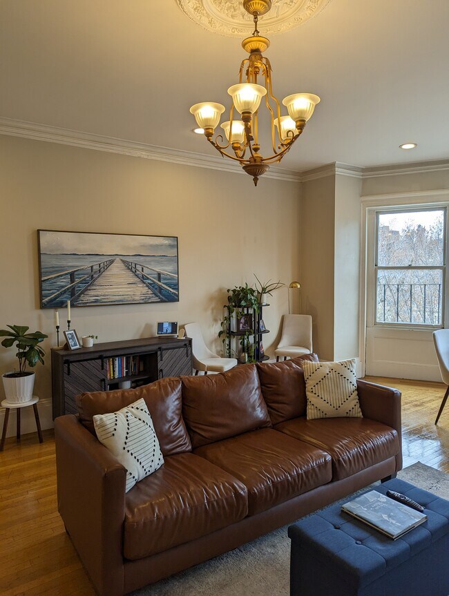 Foto del edificio - 16 Commonwealth Ave