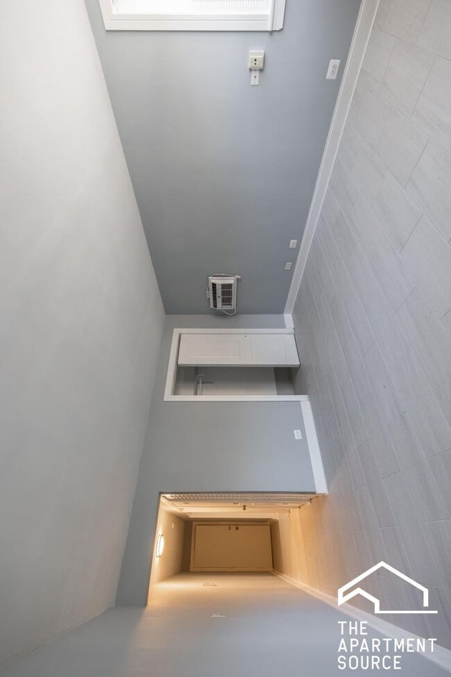 Photo - 6709 North California Avenue #GS Apartment