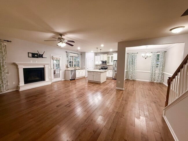 Building Photo - 6000 Fryars Gate Ct