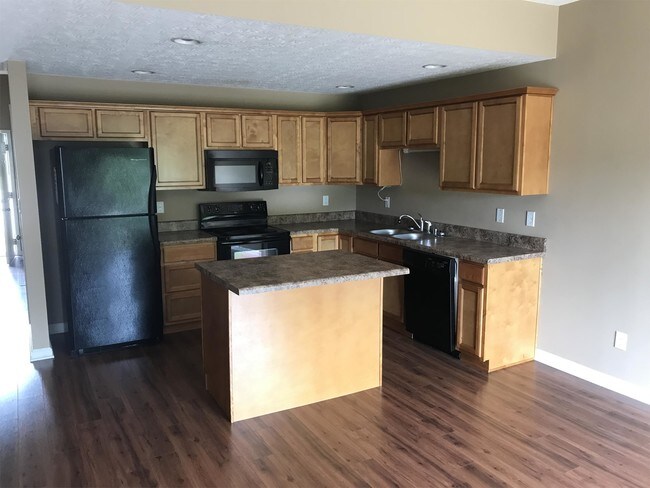 Foto del edificio - 530 Village Creek Dr