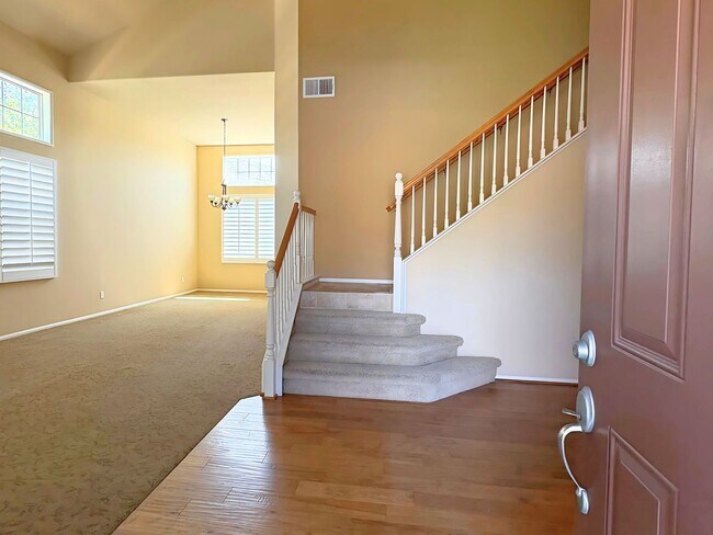 Building Photo - Beautiful Moreno Valley Home