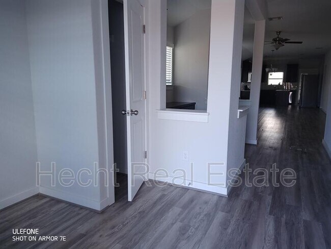 Building Photo - 3943 Legend Meadows