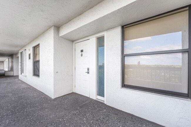 Foto del edificio - 6662 Boca Del Mar Dr