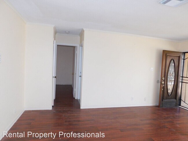 Building Photo - 3 br, 2 bath House - 1034 Lemon Tree St.
