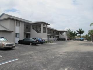 Foto del edificio - 4815 Triton Ct E
