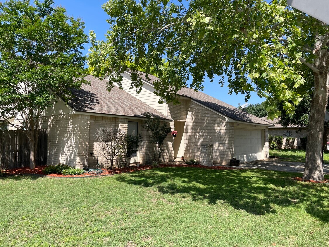 2401 Kline Cir, Schertz, TX 78154 House Rental in Schertz, TX