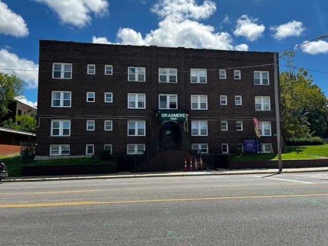 Building Photo - 15000 Euclid Ave