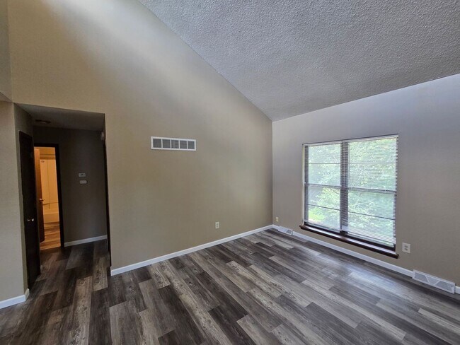 Foto del edificio - Gorgeous 2 Bedroom, 1.5 Bath in Independence!