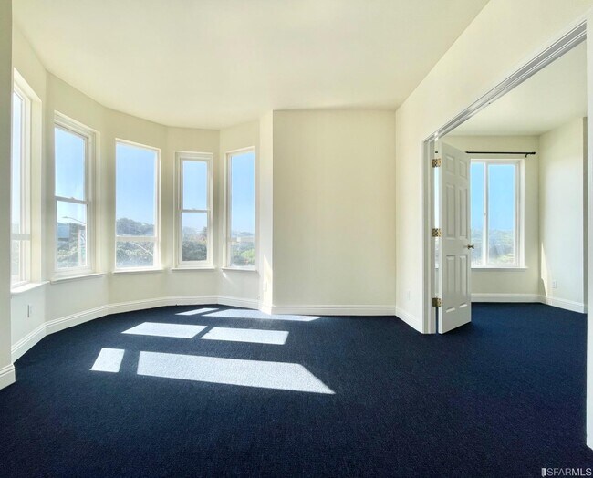 Building Photo - 2910 Sloat Blvd