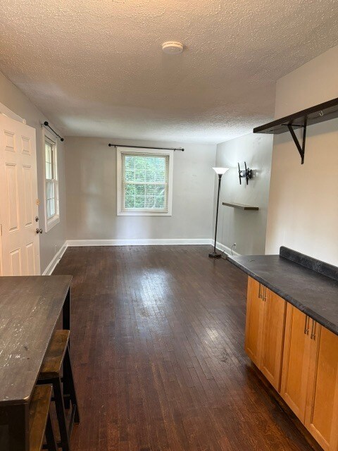 Building Photo - Two Bedroom, Two Bath home with large back yard and attached garage!