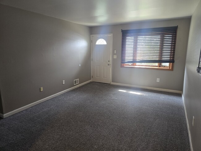 Building Photo - 13629 Sidonie Ave